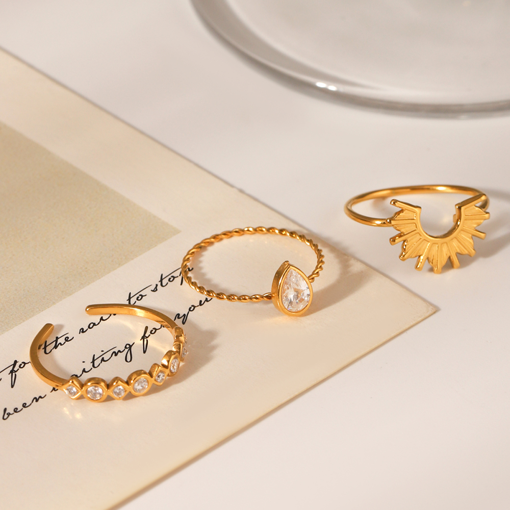 304 Stainless Steel Crown PVD Coated Zircon 18K Real Gold Plated IG Style Luxurious Waterproof Non Tarnish Gold Rings