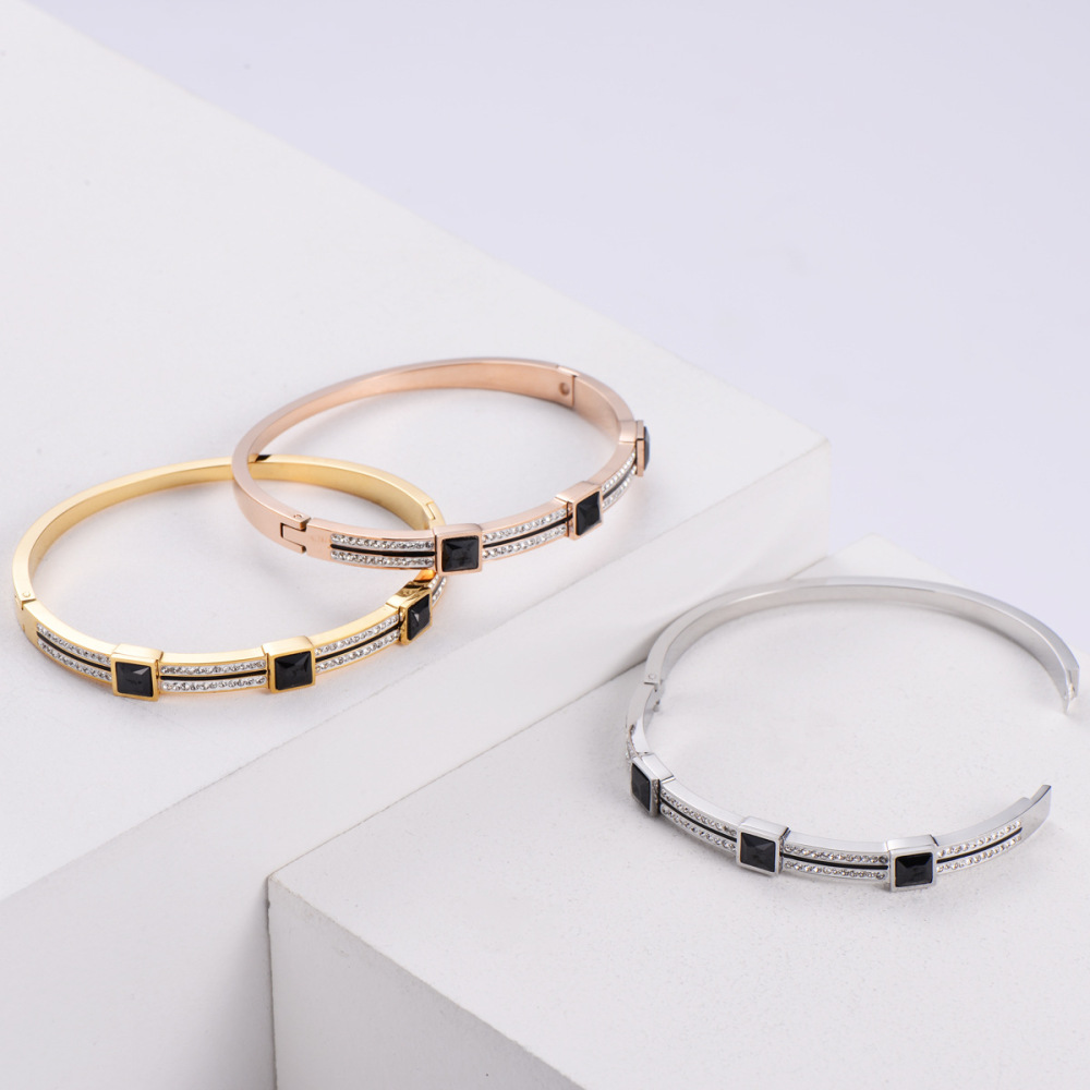 PVD Coated 18K Gold Plated Stainless Steel Waterproof Non Tarnish 304 Stainless Steel