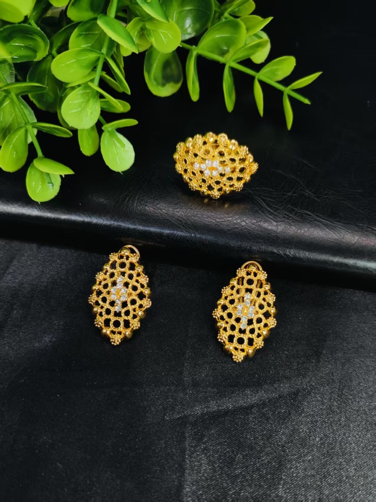 Middle East Dubai Jewelry Set Vietnam Bride Wedding Accessories Necklace Bracelet Earrings Ring Four Piece Set Floral Design