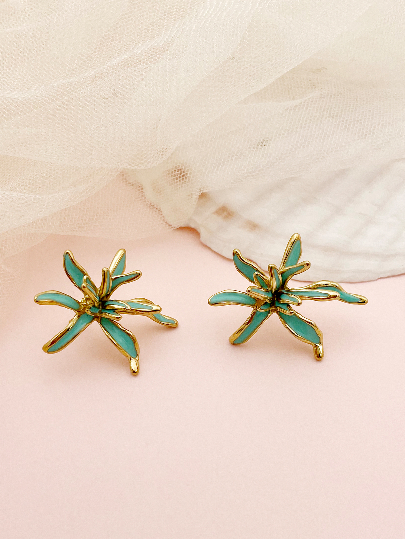 PVD Coated Real Gold Plated 14K Gold Flower 304 Stainless Steel IG Style Waterproof Non Tarnish Ear Studs
