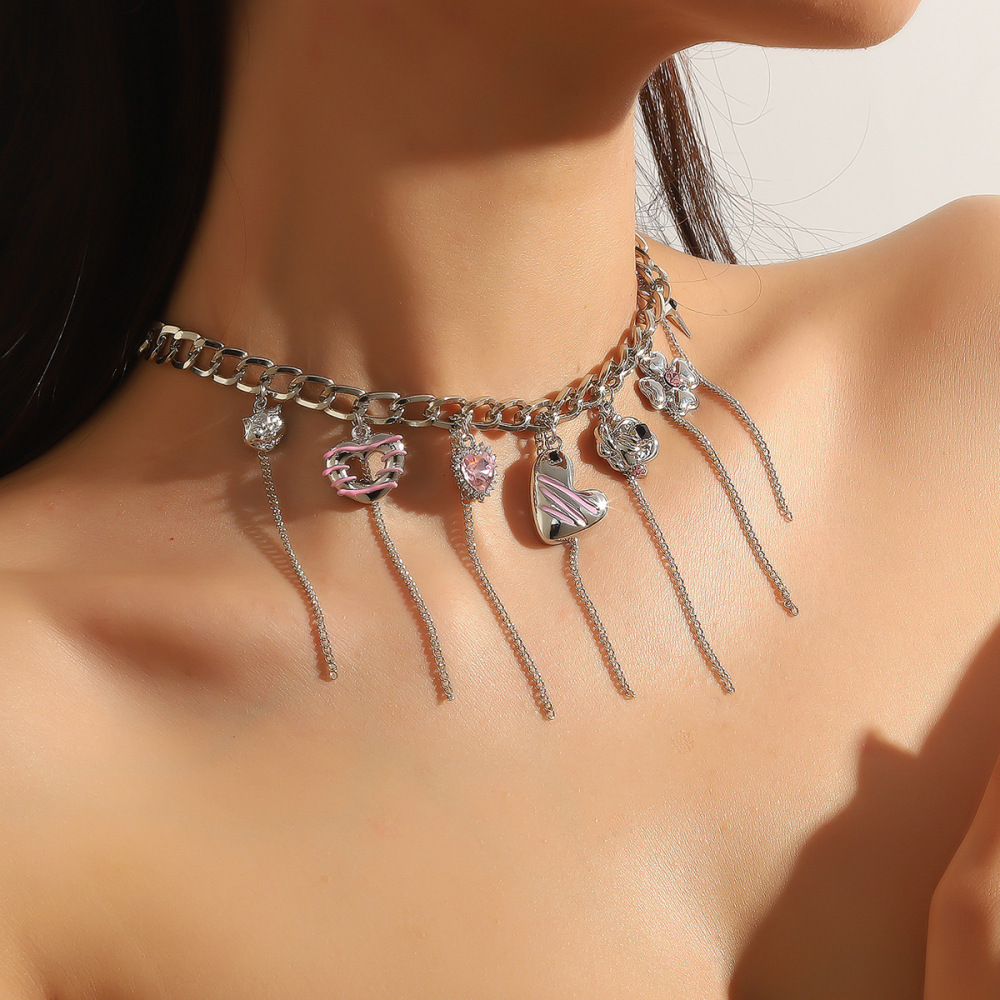 Pink Heart-shaped Tassel Chain Mosaic Necklace For Women Unique Design Cool Clavicle Chain Jewelry Accessories