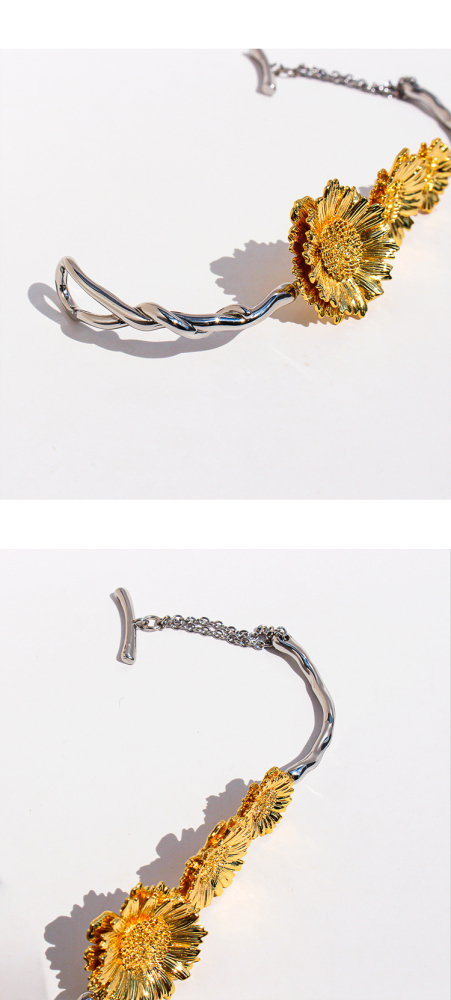 Elegant Daisy Art Embossed Bracelet And Earring Set For Women Golden 3D Petal Design Holiday Fashion Jewelry Accessories