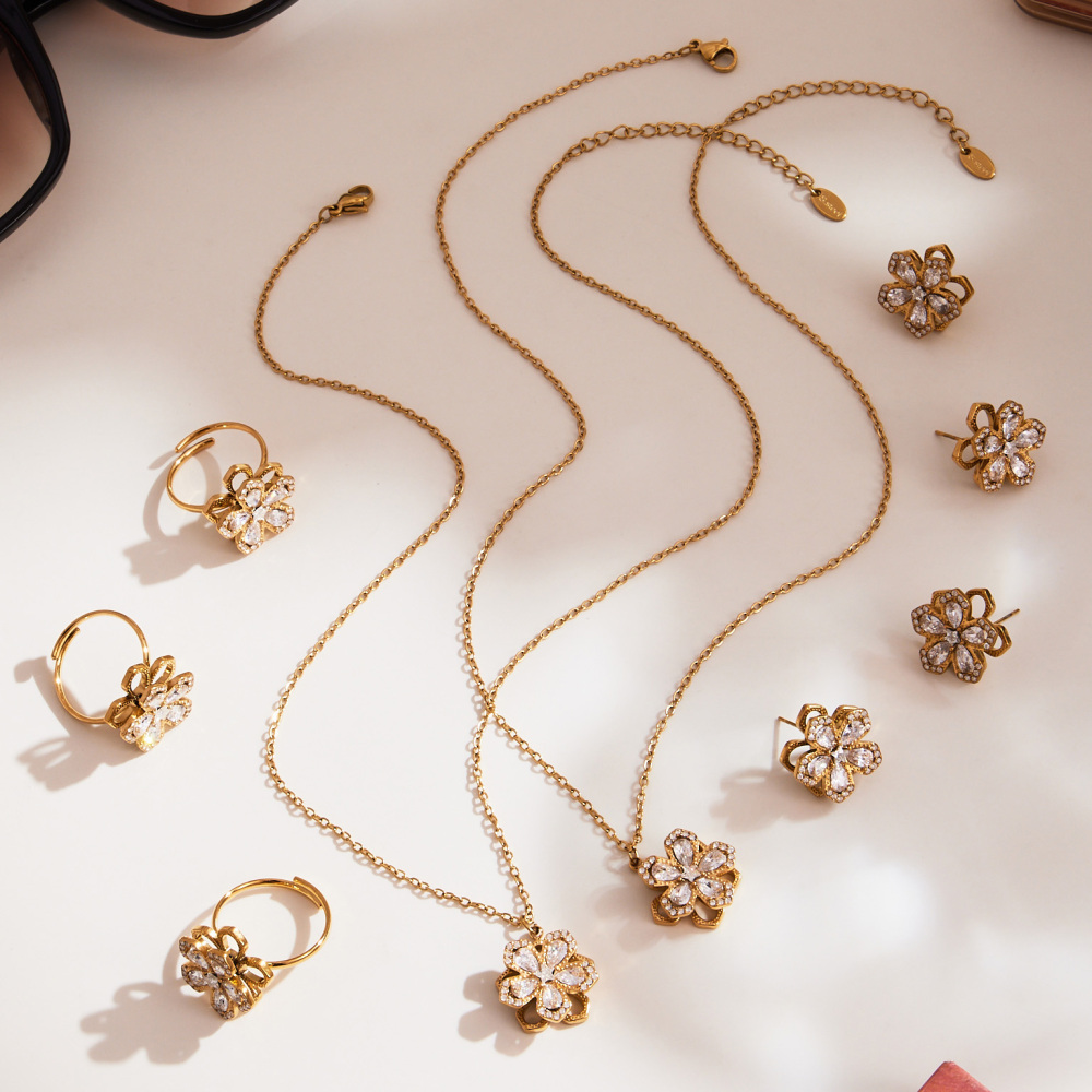 Lucky Flower Zircon 360 Degree Rotating Earrings Ring Necklace Set 18K Gold Plated Jewelry Accessories Elegant Luxury Romantic