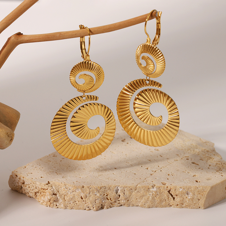 PVD Coated Real Gold Plated 18K Gold Spiral Stripe 201 Stainless Steel Classical Bohemian British Style Waterproof Non Tarnish Drop Earrings