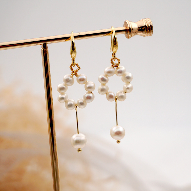 Hand-woven Mini Pearl Balloon Earrings Vintage Atmosphere Pearl Hook Earrings Women's Alloy Ear Studs Metal Jewelry Accessories