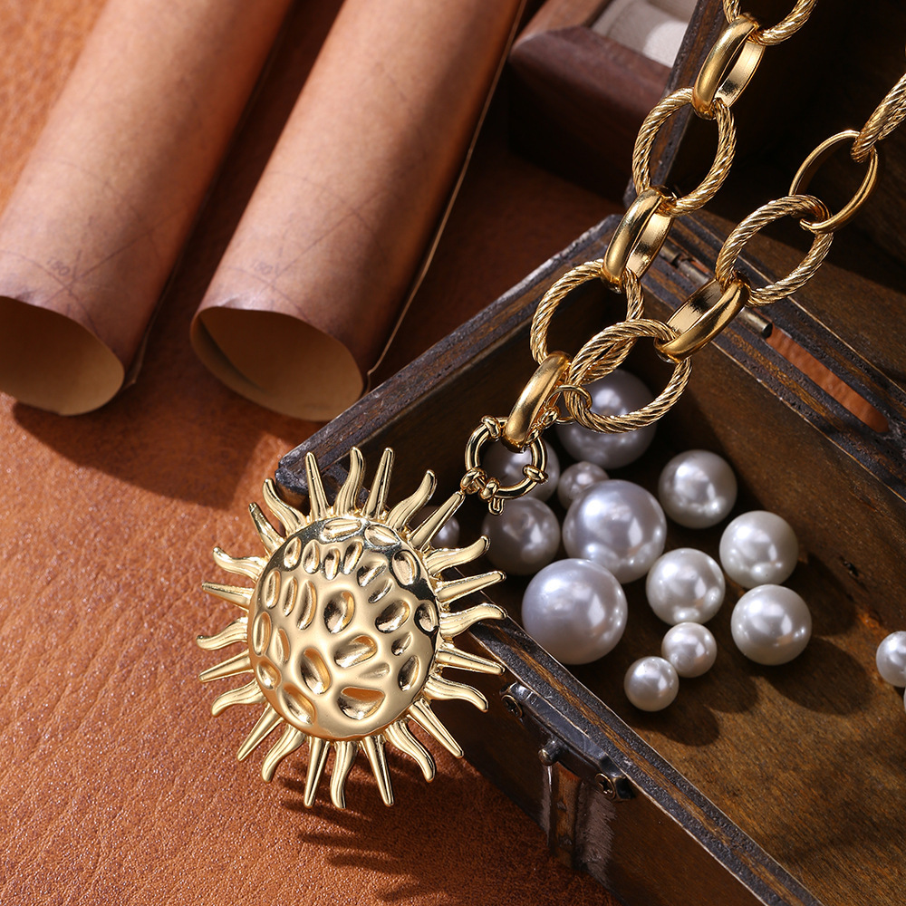 Star And Conch Shell Pendant Women's Necklace Simple Design Summer Vacation Jewelry Accessories Silver Year Gold