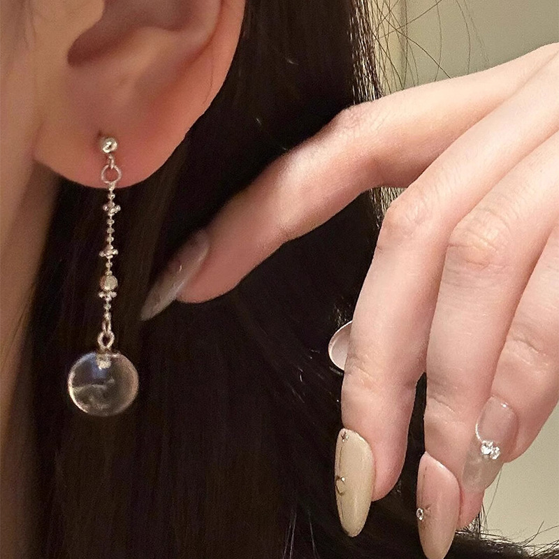 Elegant Long White Crystal Ball Pendant Round Bead Chain Earrings High-End Feelings Women's Fashion Jewelry Ear Decorations