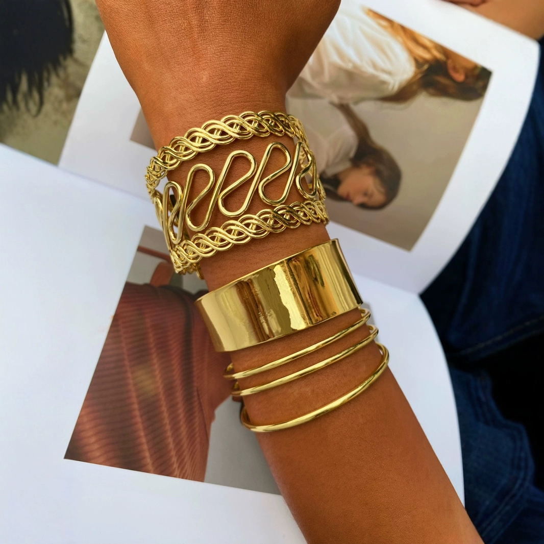 Elegant Multi-Layer Wrap Open Hand Bracelet Simple Line Personality Fashion Jewelry Accessories Geometric Pattern Metal Earings