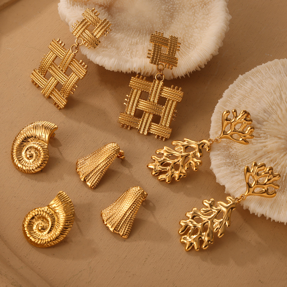 304 Stainless Steel Tree Solid Color Spiral PVD Coated 18K Real Gold Plated Real Gold Plated Basic Modern Style Classic Style Waterproof Non Tarnish Plating Fission Drop Earrings Ear Studs