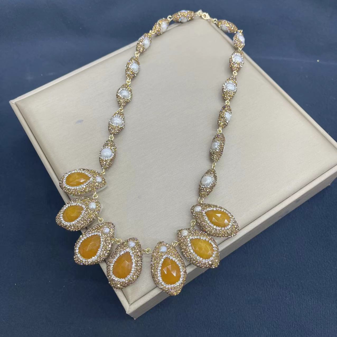 Natural Pearl Set Recommended By Shop Owner French Style Electroplated Four-Piece Jewelry Set Embedded With Jade