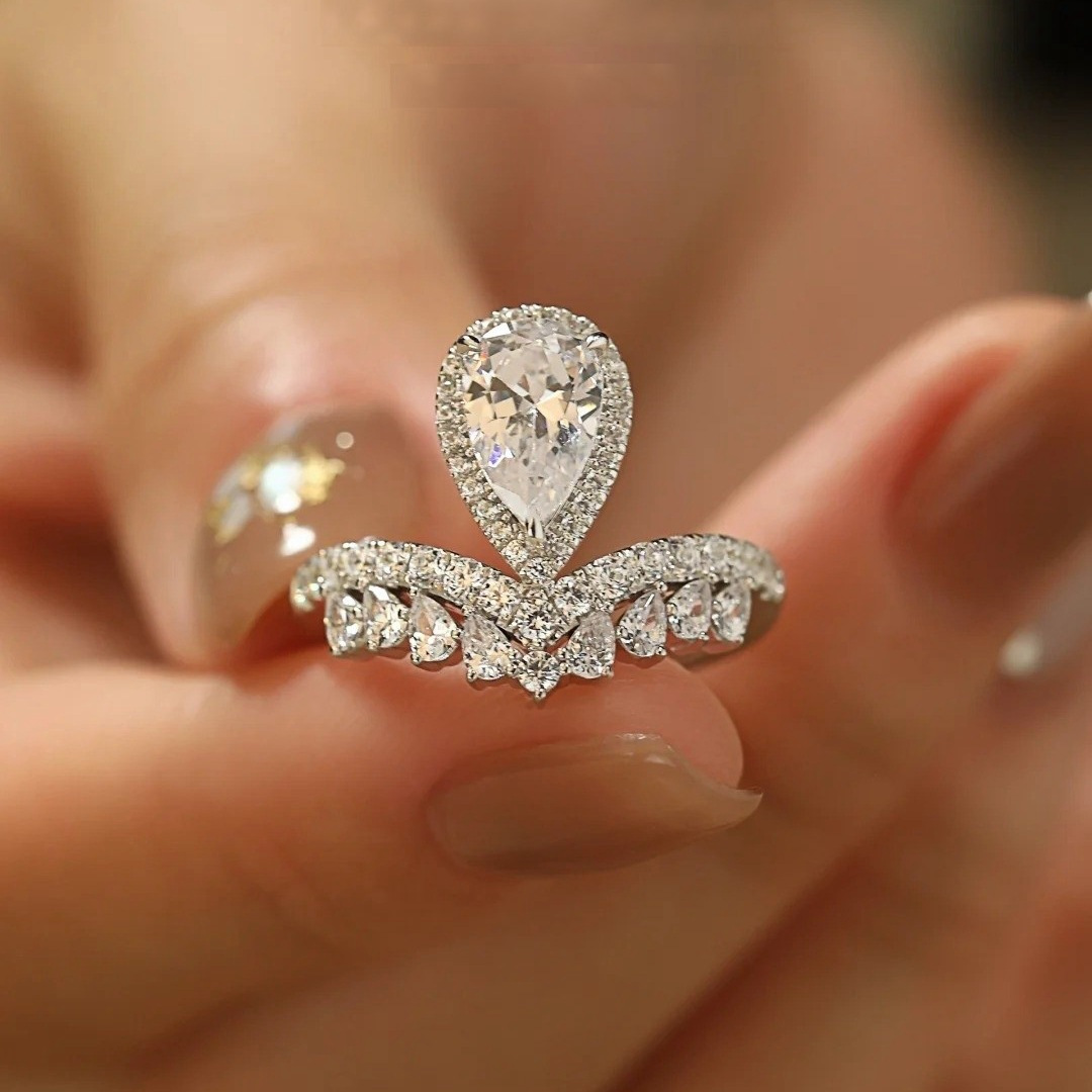 S925 Sterling Silver Ring Women's Fashion Crown Waterdrop Shaped Moissanite Engagement Wedding Band Luxury Style Unisex