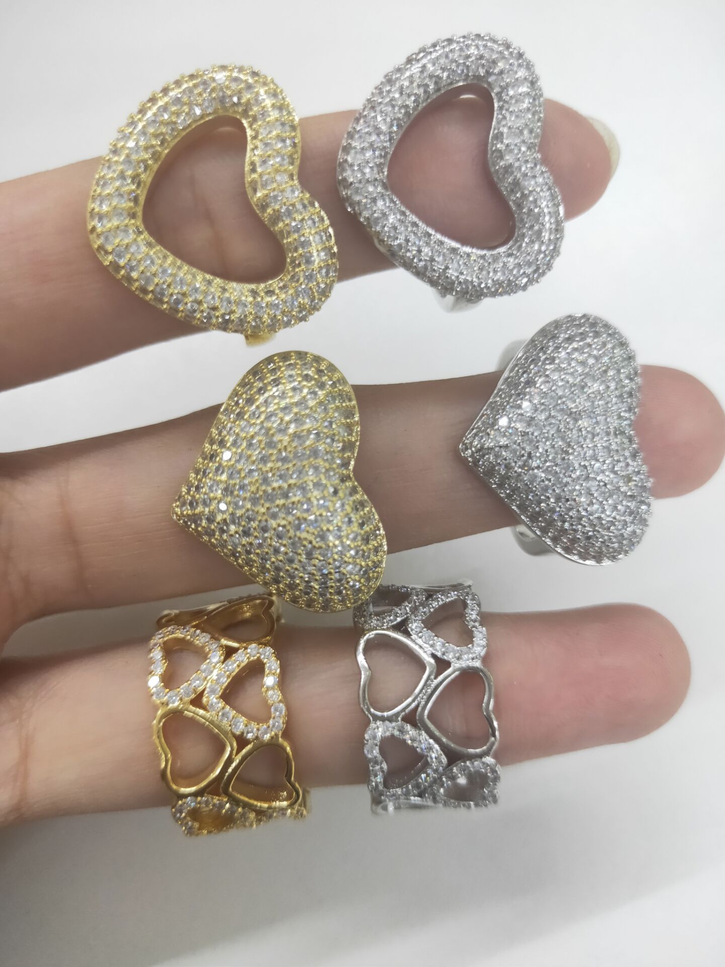 Korean Hollow Heart-shape Copper Micro-inlaid Zircon Ring Wholesale