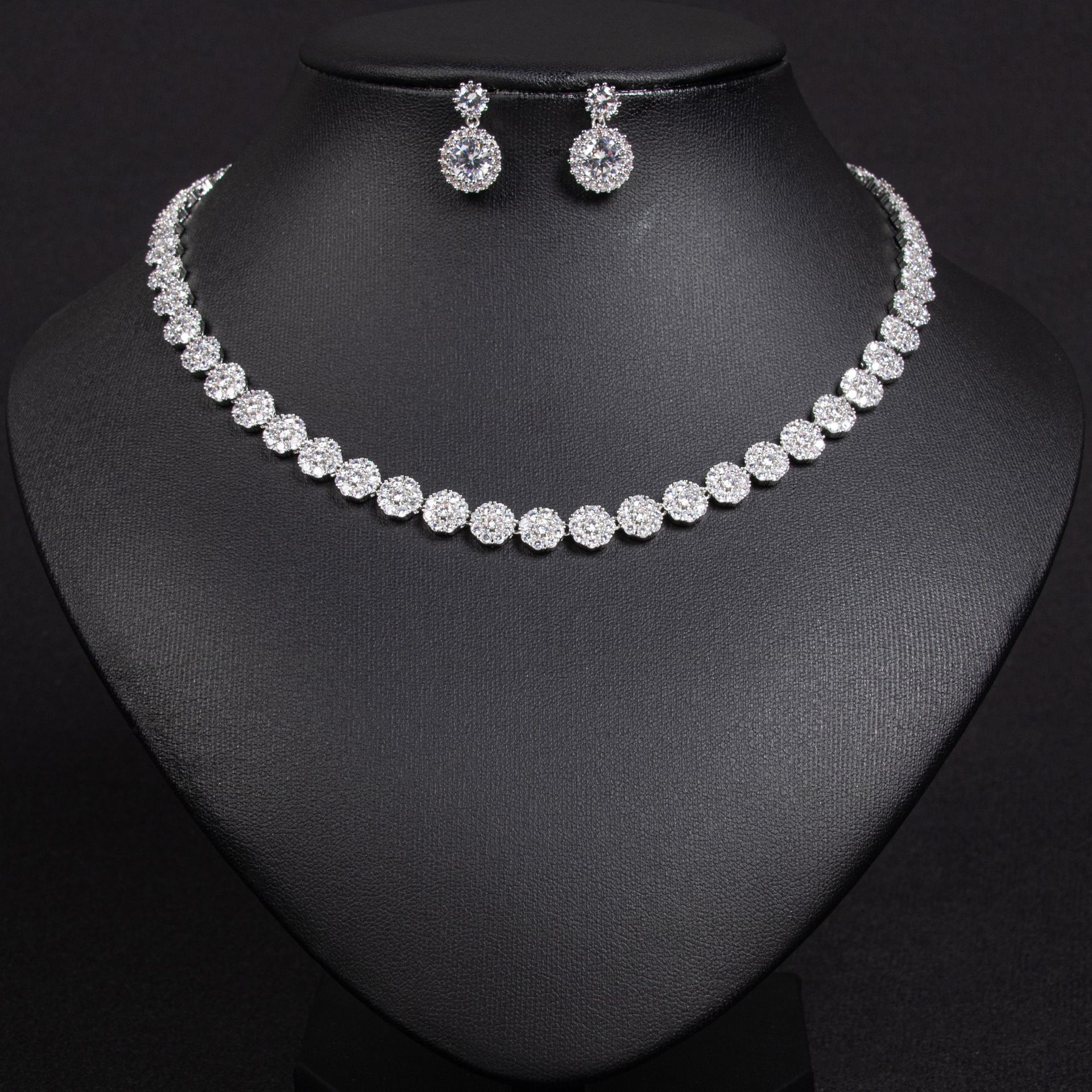 Elegant Zircon Hip Hop Necklace And Earring Set For Women Bridal Jewelry Simple European Style Luxury Alloy Copper Craft