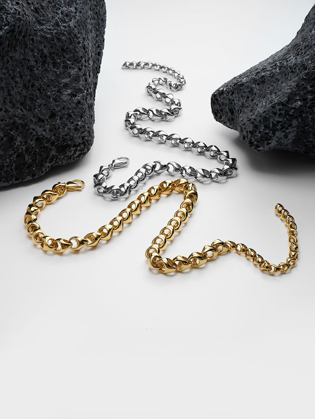 18K Titanium Steel Hollow Bean Shape Waterdrop Necklace  Style Chain Jewelry For Men And Women Daily Wear