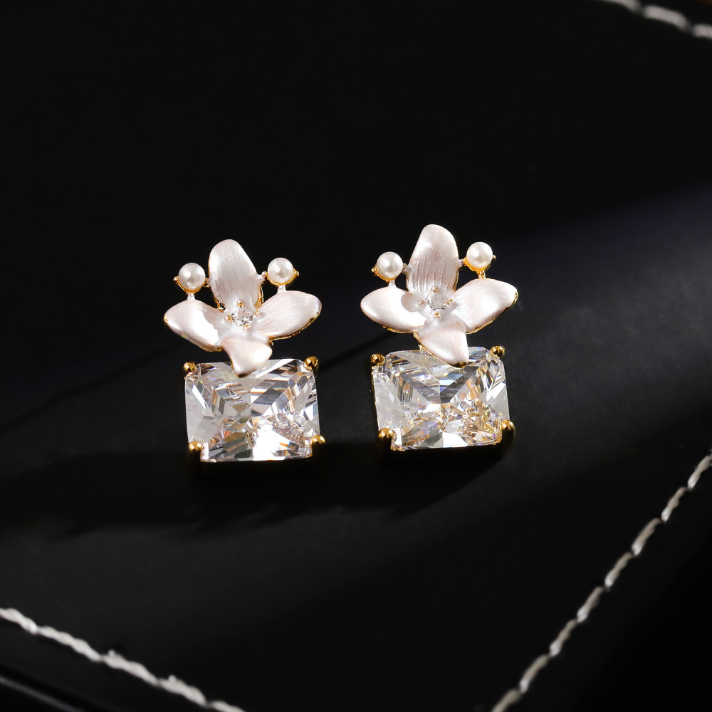 New Simple Floral Sugar Cube Earrings Women's New Style Fashion Fresh Personality Luxury Lightweight Elegant Jewelry Accessories