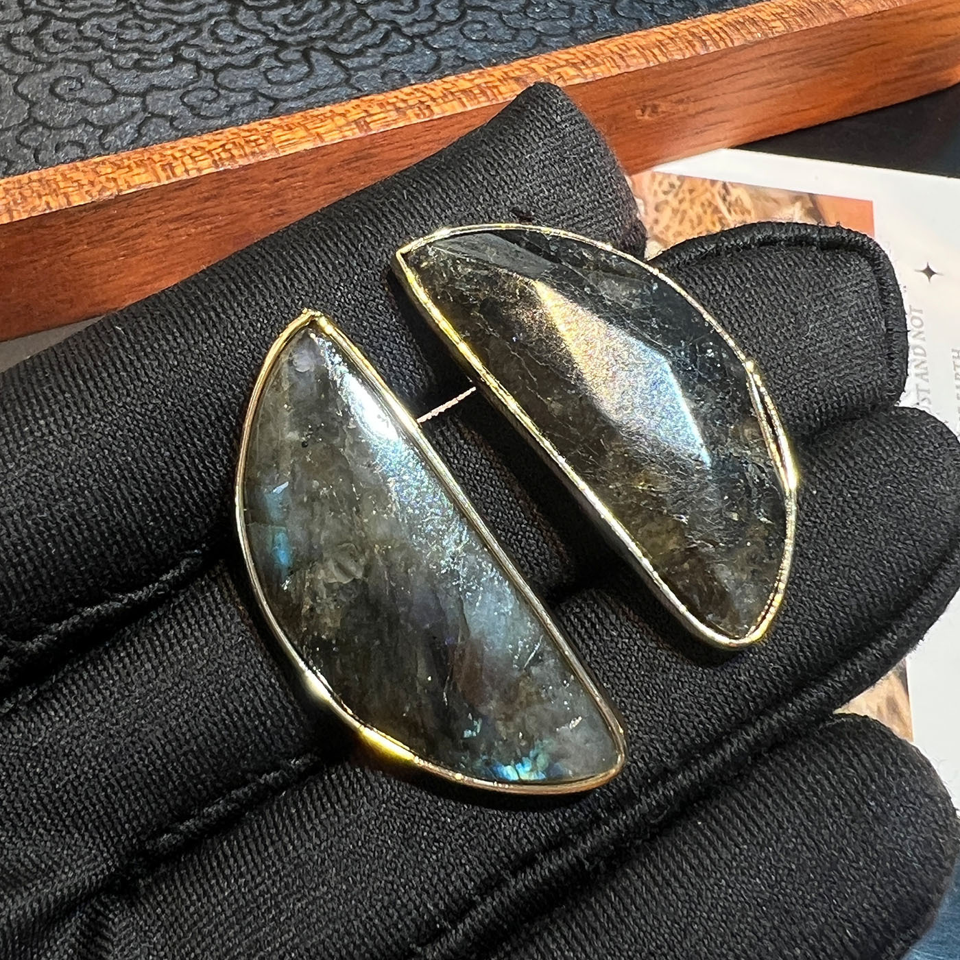 Natural Stone Hair Flashing Semi-Circular Cut Fashionable S925 Silver Earrings Vintage Craftsmanship Women's Jewelry Accessories
