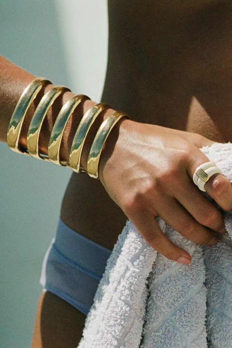 French Fashion Enamel Drip Glaze Ring Wide Version Golden Plated Black Striped Elegant Copper Finger Ring Jewelry Accessories