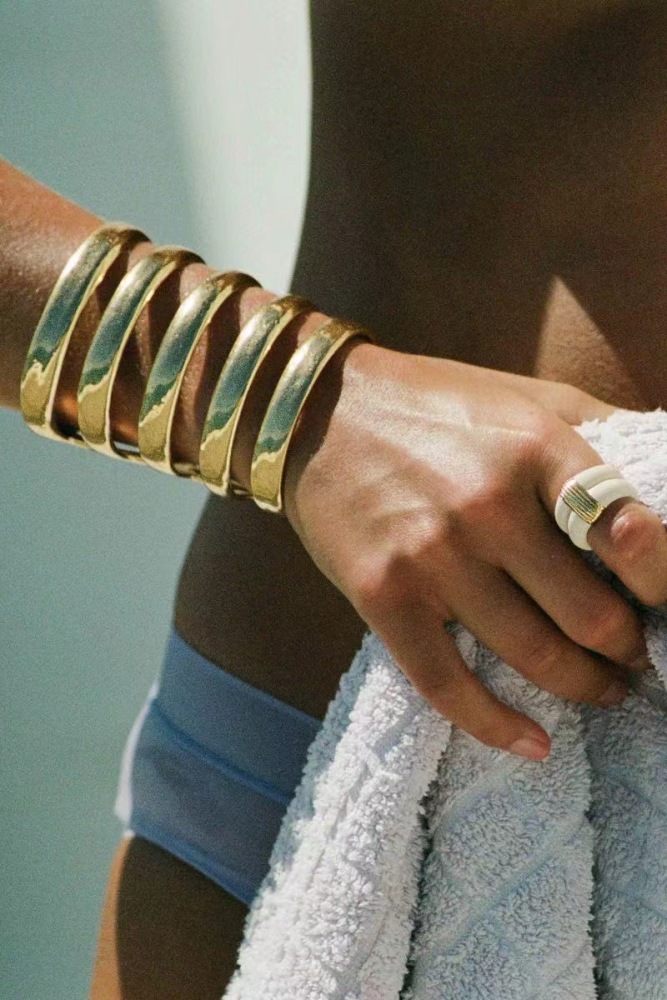 French Fashion Enamel Drip Glaze Ring Wide Version Golden Plated Black Striped Elegant Copper Finger Ring Jewelry Accessories