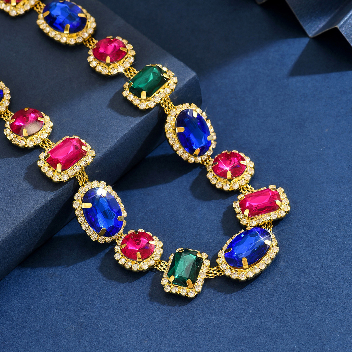 Exaggerated  Luxury Full Drill Geometric Oval Colorful Crystal Necklace And Earring Set Fashionable Collar Chain