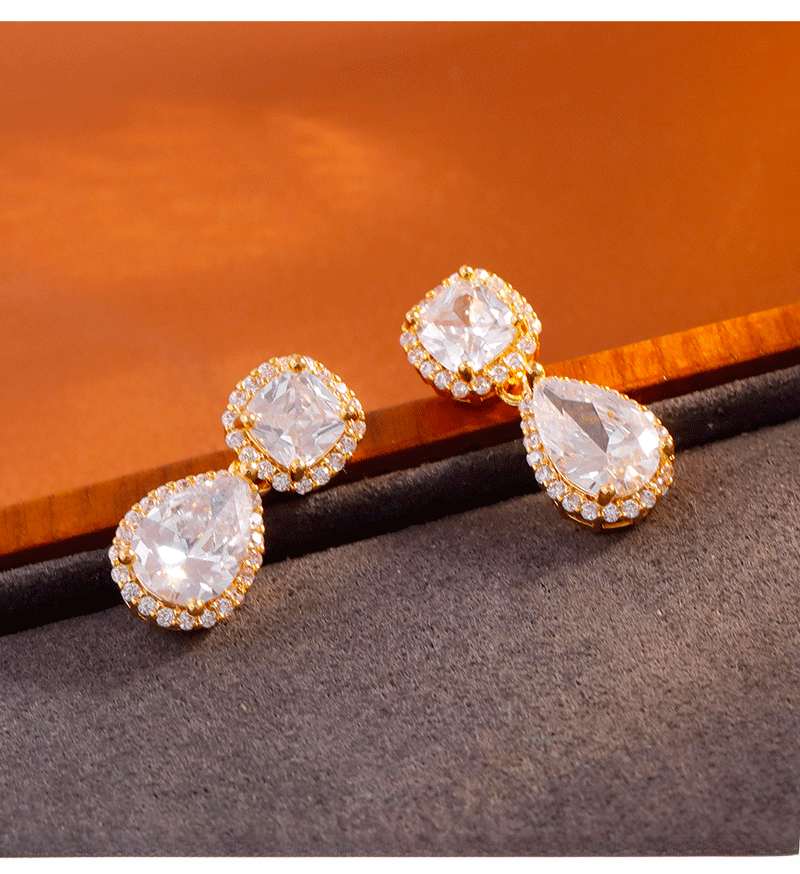 Slimming Short Stylish Women's Earrings Super Shiny Elegant Fashionable Jewelry Accessories Geometric Pattern Copper Material