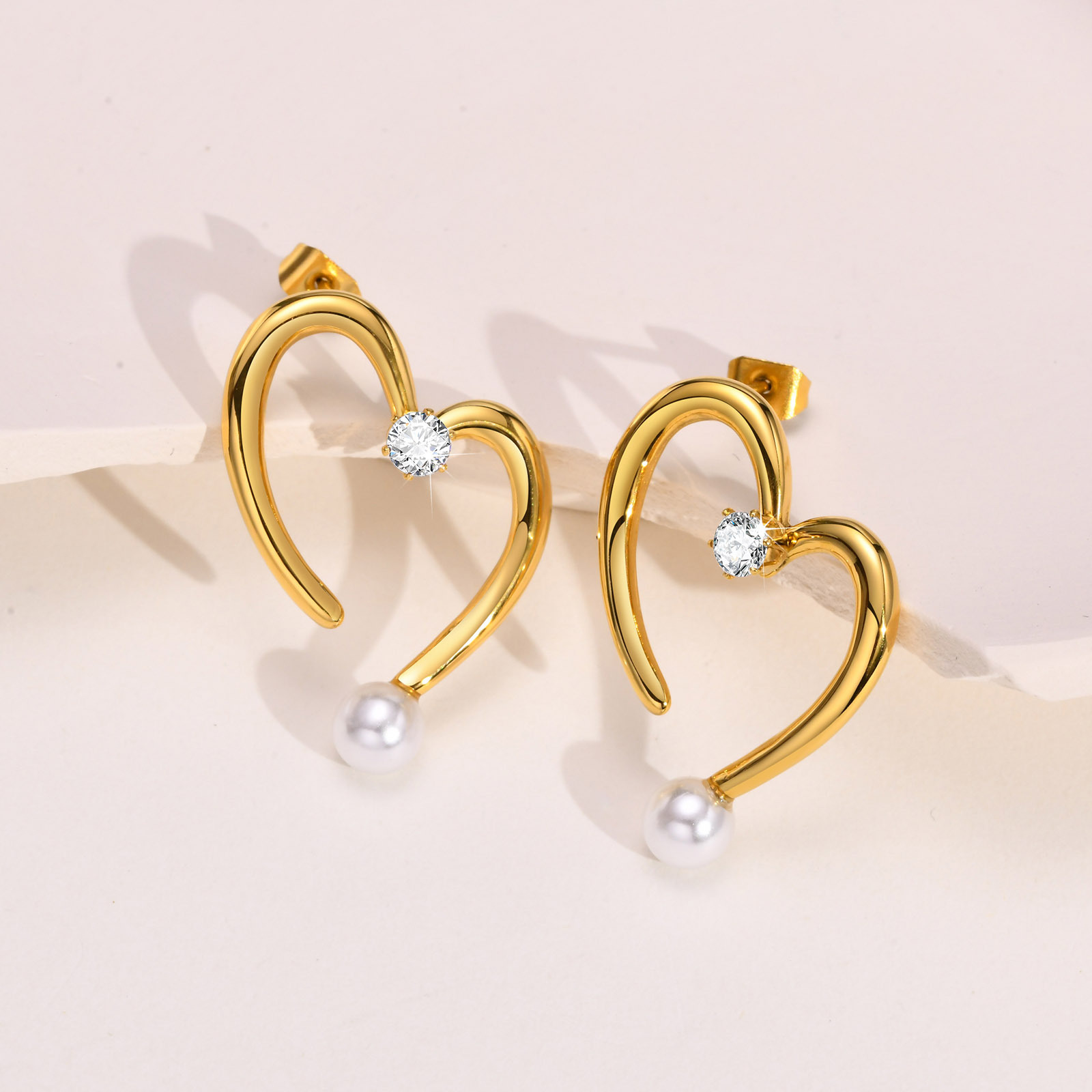 1 Pair Fashion Geometric Heart Shape Inlay 201 Stainless Steel Artificial Pearls Zircon Stainless Steel Earrings