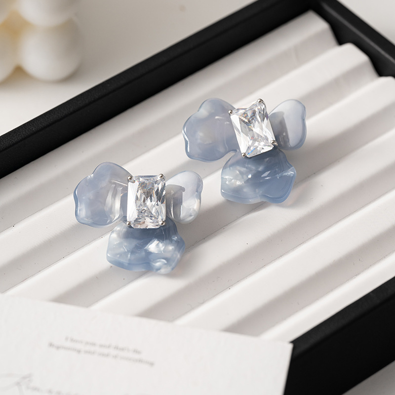 Blue Iris Flower Shaped Sugar Light Luxury Simple Earrings Bohemian Style Geometric Pattern Women's Fashion Jewelry Accessories