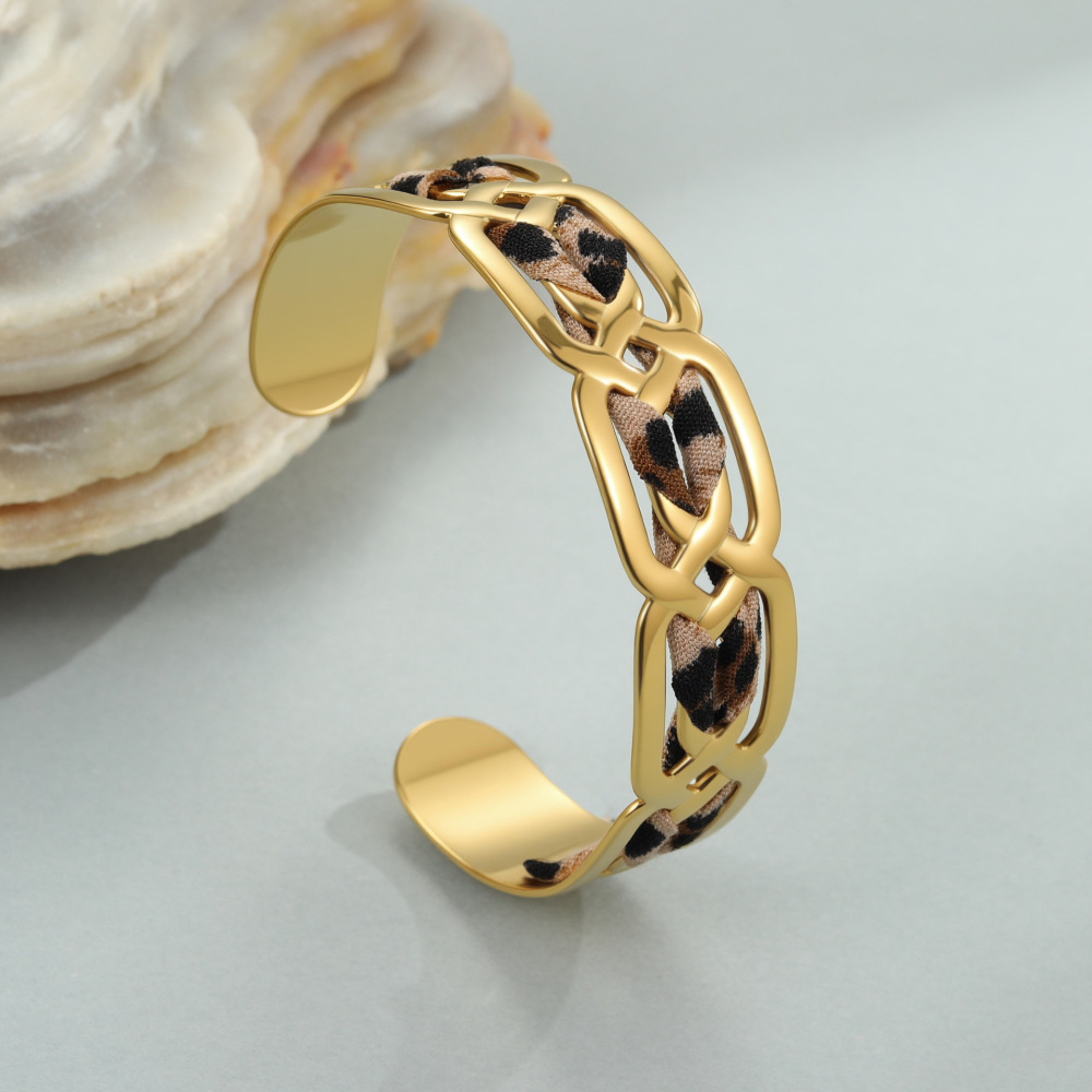 Fashion Wide Opening 304 Stainless Steel Bracelet Leopard Print Ribbon 18K Gold Plated Women's Vacuum Electroplated Accessories