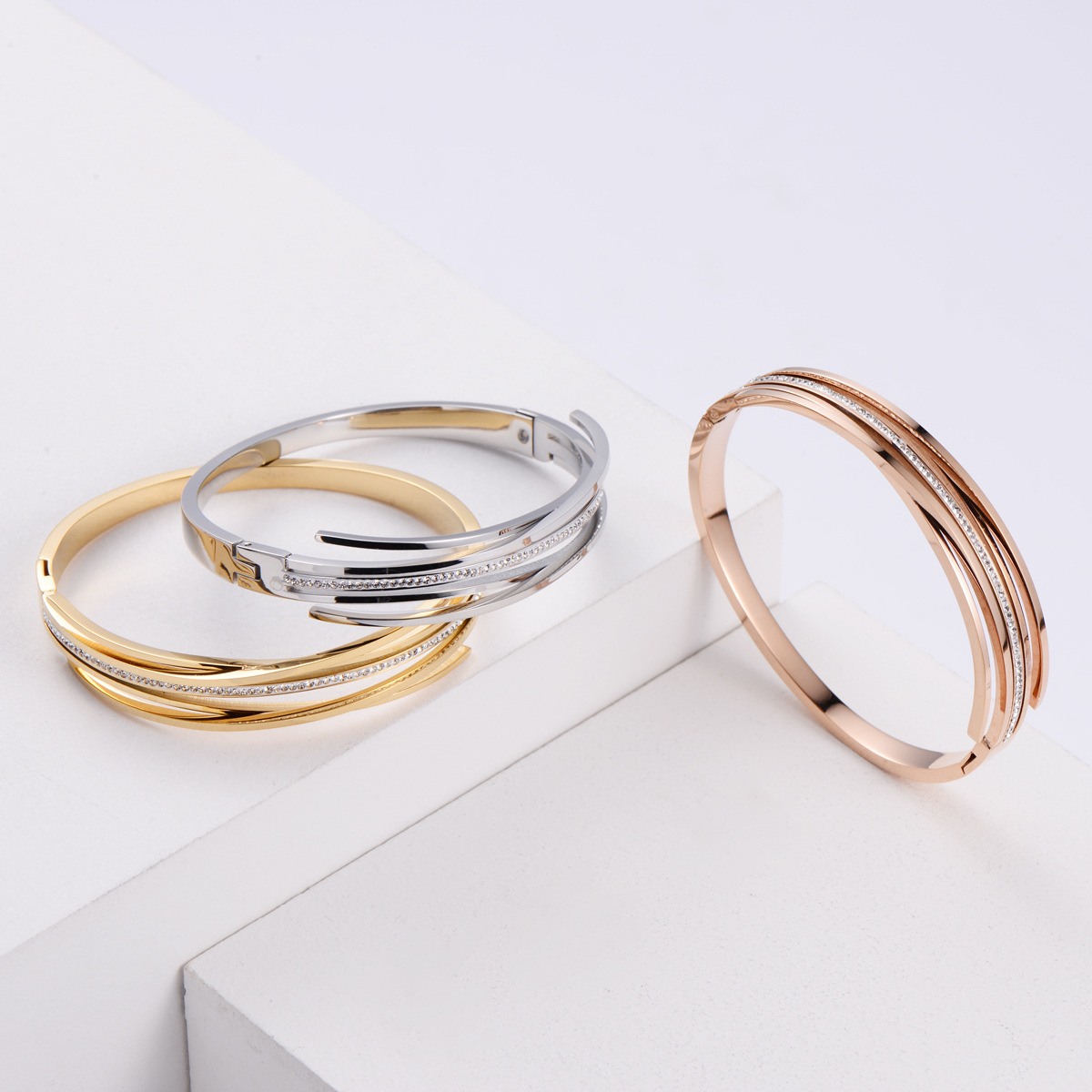 PVD Coated 18K Gold Plated Stainless Steel Waterproof Non Tarnish