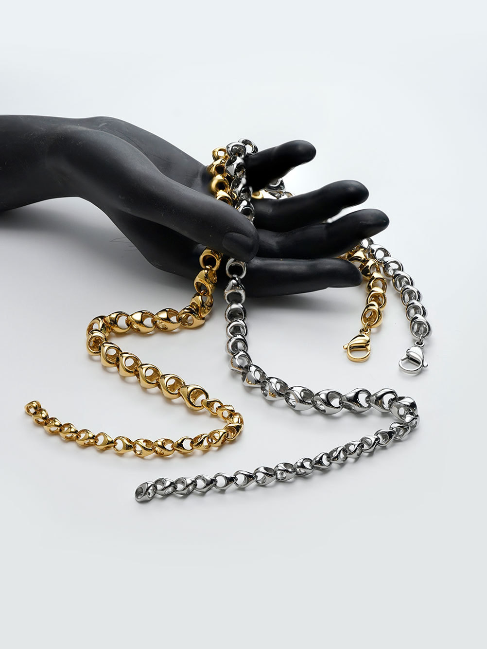 18K Titanium Steel Hollow Bean Shape Waterdrop Necklace  Style Chain Jewelry For Men And Women Daily Wear
