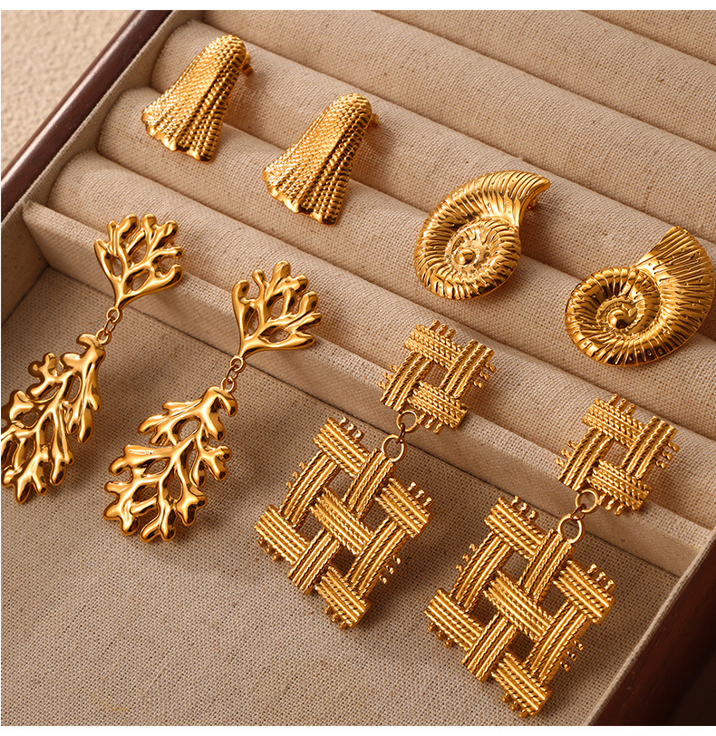 304 Stainless Steel Tree Solid Color Spiral PVD Coated 18K Real Gold Plated Real Gold Plated Basic Modern Style Classic Style Waterproof Non Tarnish Plating Fission Drop Earrings Ear Studs