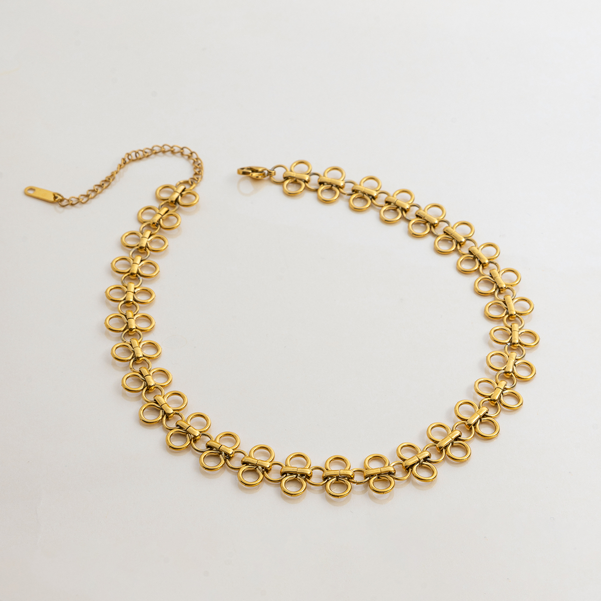 304 Stainless Steel Solid Color PVD Coated Real Gold Plated Classic Style Waterproof Non Tarnish Safety Clasp Closure Choker