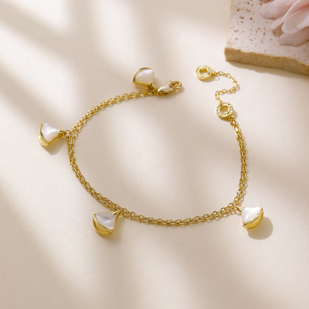 New Version Simple Fashion Commuting Water Plated Copper Geometric Pattern Hollow White Shell Heart Accessories Chain Bracelet Jewelry