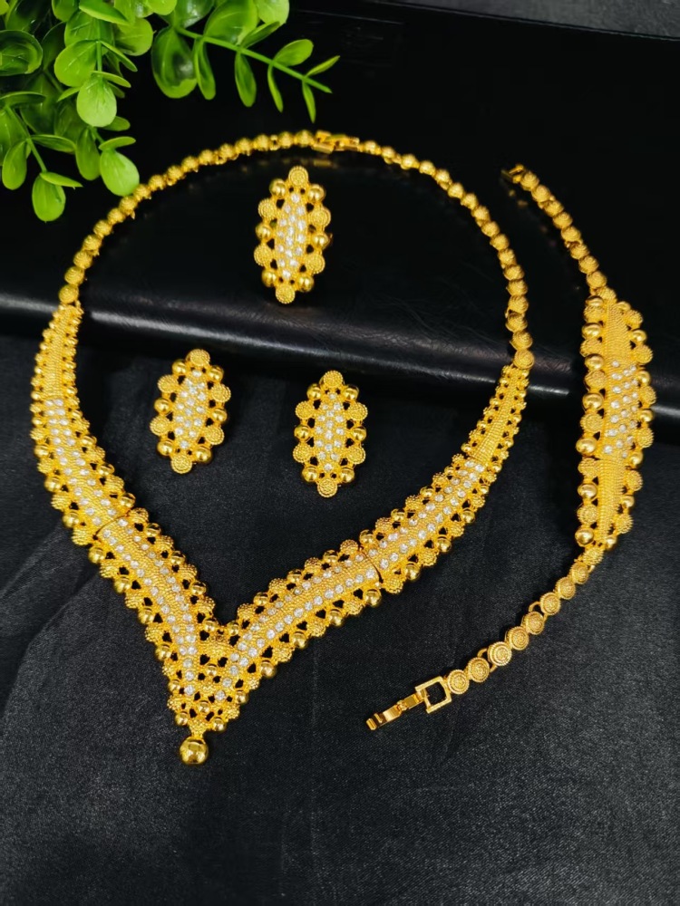 Middle East Dubai Jewelry Set Vietnam Bride Wedding Accessories Necklace Bracelet Earrings Ring Four Piece Set Floral Design
