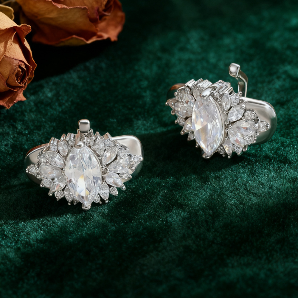 Shiny Copper Inlaid Zircon Ice Flower Earphone Clip Elegant Ear Clip Earphone Accessories