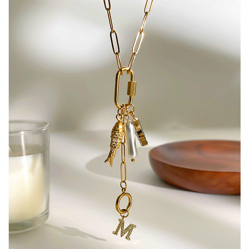 Women's 26 Letters 18K Gold Plated 304 Stainless Steel Vacuum Electroplated Waterproof Non-Fading Pearl Moon Fish Tassel Hypoallergenic Y-Chain Collarbone Chain Paperclip Chain Accessories Simple Style