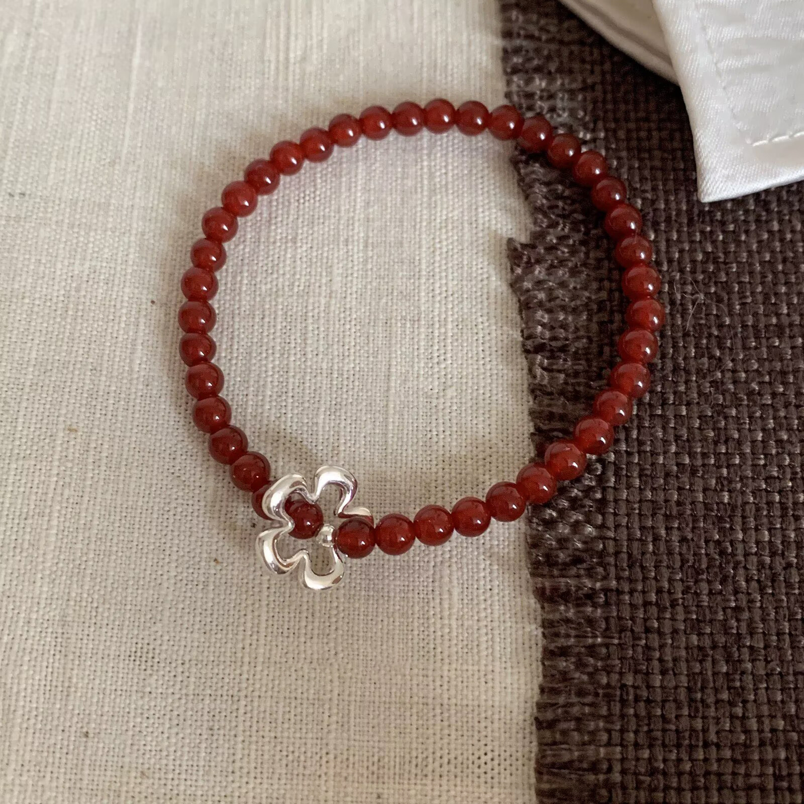 925 Sterling Silver Silver Handmade Red Agate Flower Bracelet Bohemian Elastic Cord New Year Natural Accessories