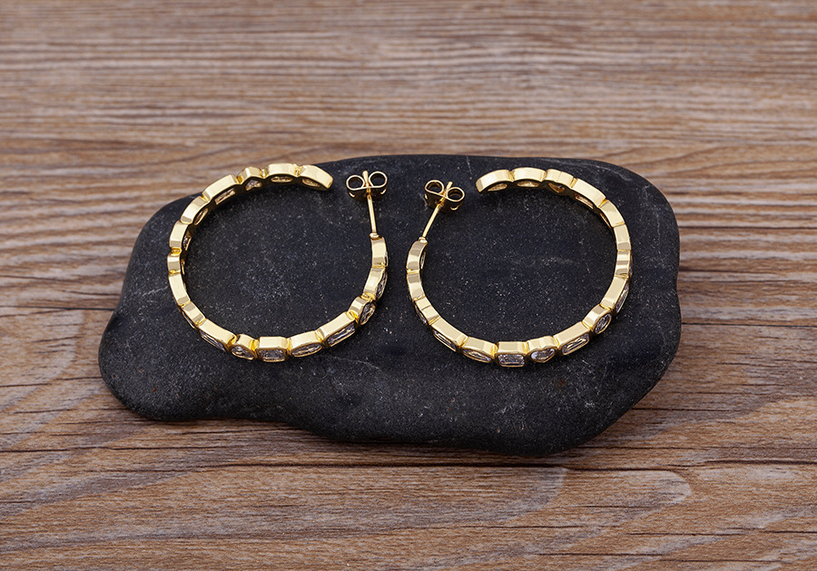 True Gold Plated Copper Heart Square Geometric Micro Paved Zirconia Large Earrings New Style Fashion Jewelry Accessories