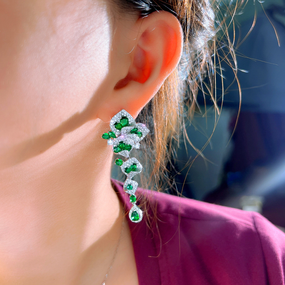 Elegant Long Green Zircon Flower Copper Earrings For Women Perfect For Dinner Dresses Wedding Dresses And Party Jewelry Accessories