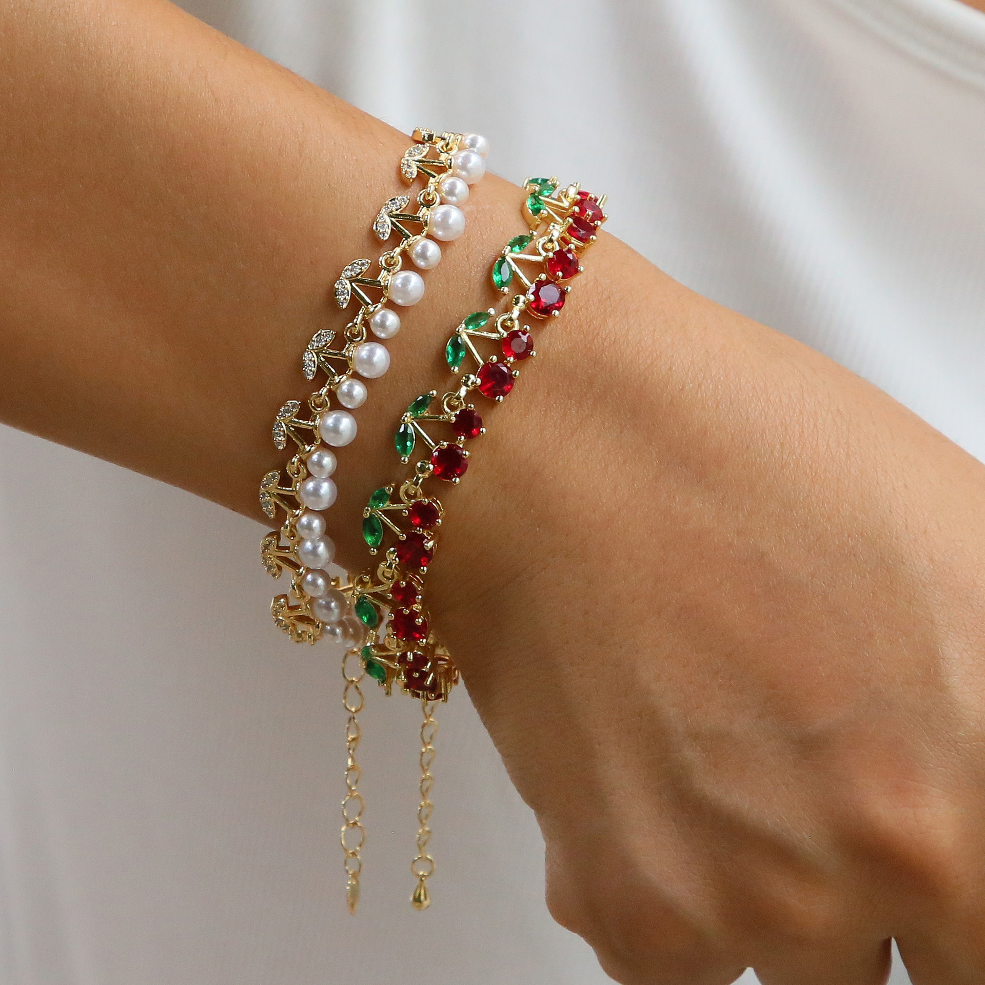 Fashionable Red Cherry Pearl Bracelet For Women High-End Brass Electroplated Jewelry Trendy Ins Style Fruit Series Accessory