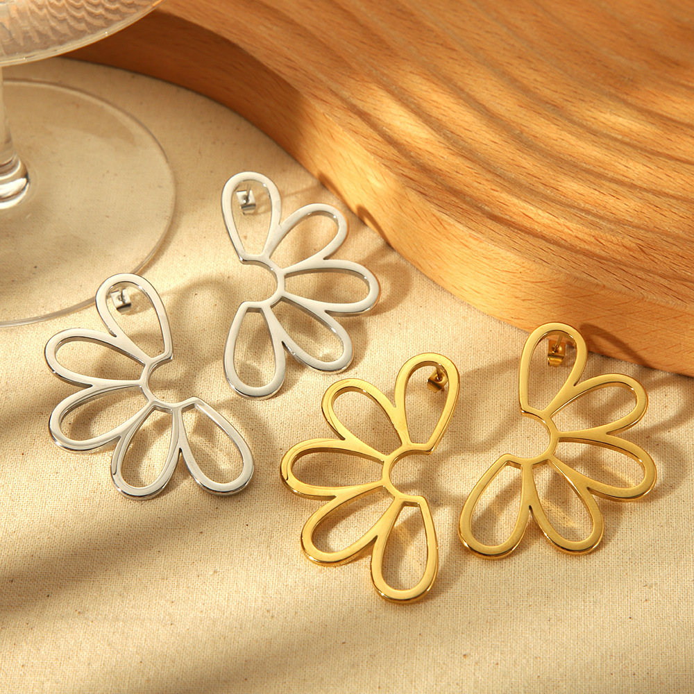 Exaggerated Design Hollow Petal Symmetrical Earrings Gold Plated Stainless Steel Simple Bohemian Style Women's Jewelry