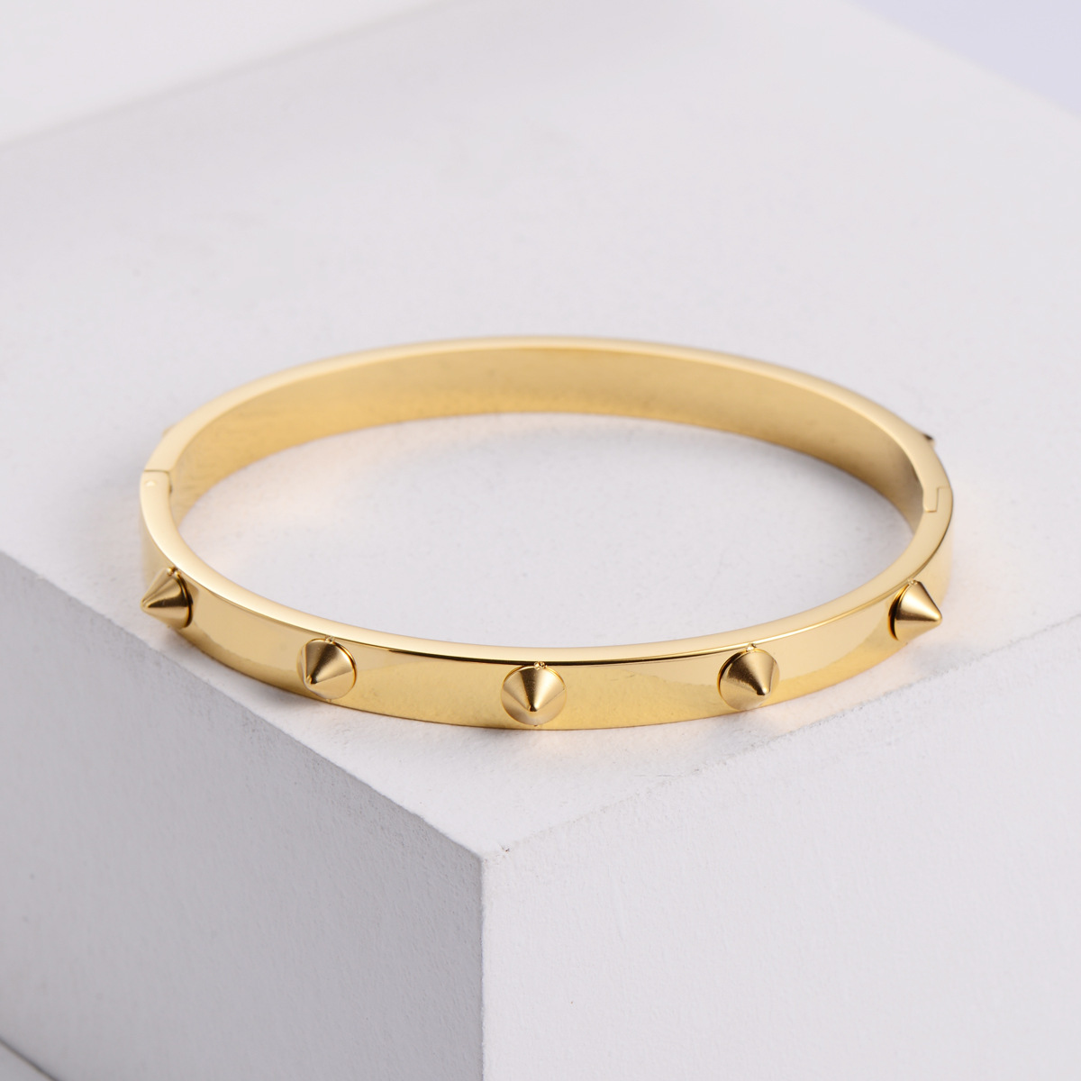 PVD Coated 18K Gold Plated Stainless Steel Waterproof Non Tarnish