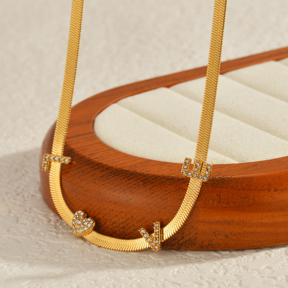 18K Gold Plated Stainless Steel Snake Bone Chain Necklace Ladies Jewelry Letter Pendant Heart Crystal Accessories