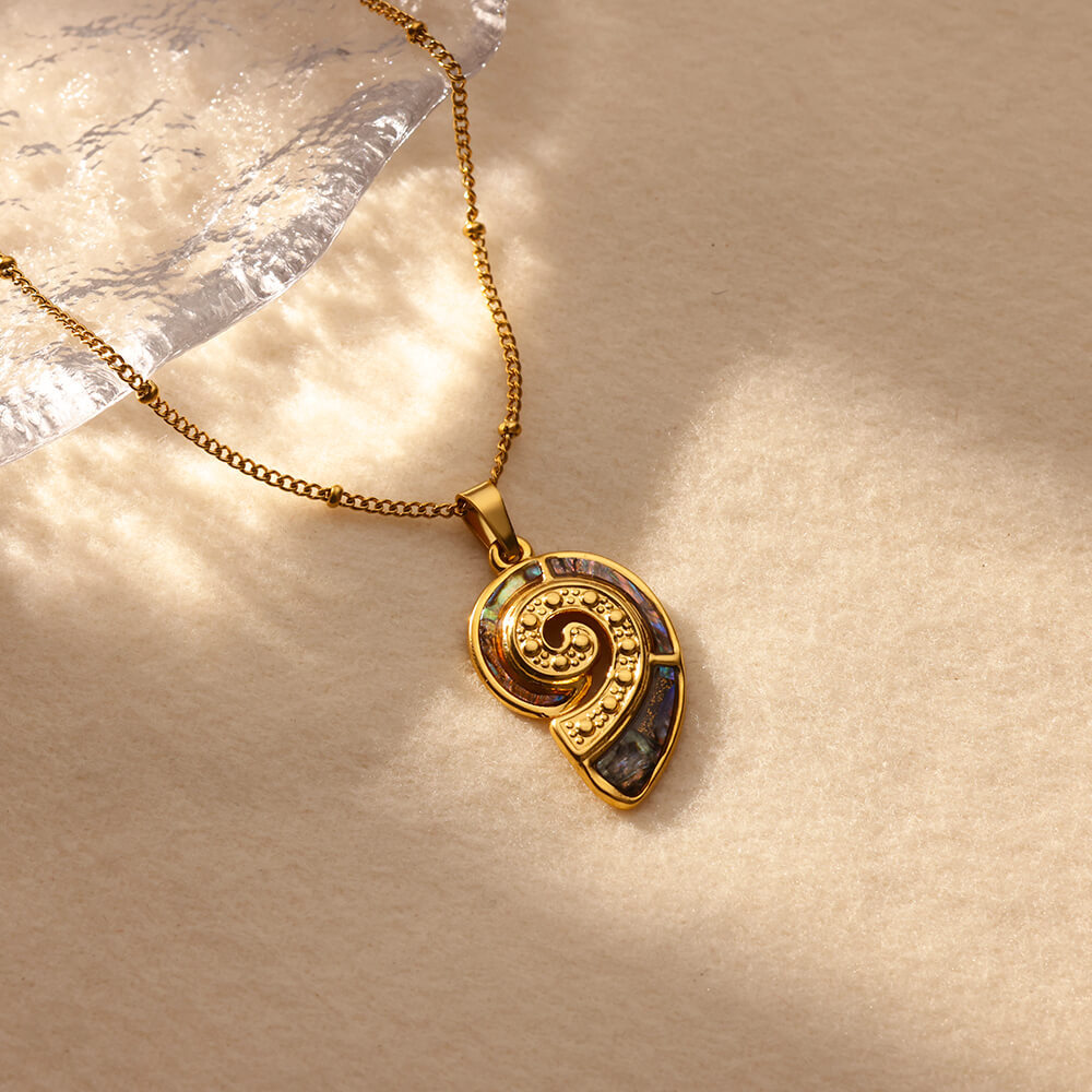 3pcs/set 18K Gold Plated Conch Jewelry Set Stainless Steel Necklace Three-piece Set Ocean Lucky Conch Style Enamel Craft Jewelry Set Accessories Daily Vacation Wear Valentine's Day Gift