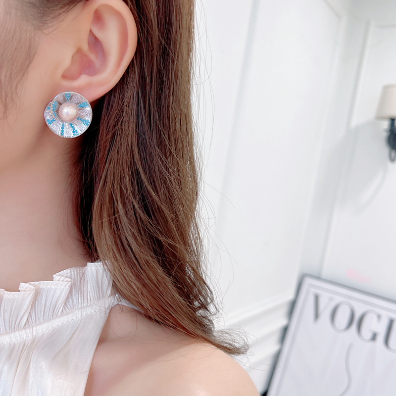 1 Pair Simple Style Classic Style Solid Color Plating Inlay Copper Alloy Artificial Pearls Zircon White Gold Plated Ear Studs