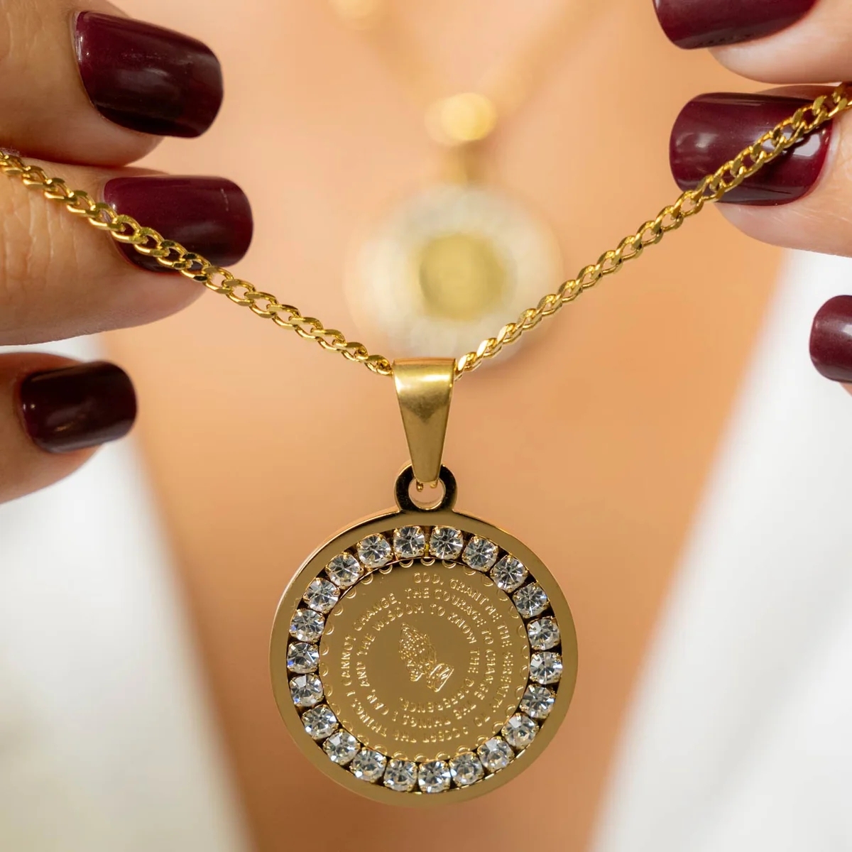 304 Stainless Steel Round Ion Plating (IP) Rhinestones Real Gold Plated Simple Style Classic Style Waterproof Non Tarnish Plating Inlay Conventional Connection Gold Pendant Necklace