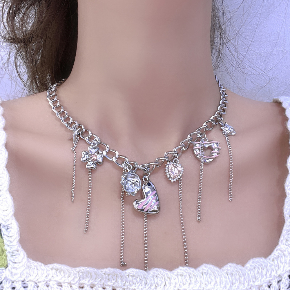 Pink Heart-shaped Tassel Chain Mosaic Necklace For Women Unique Design Cool Clavicle Chain Jewelry Accessories