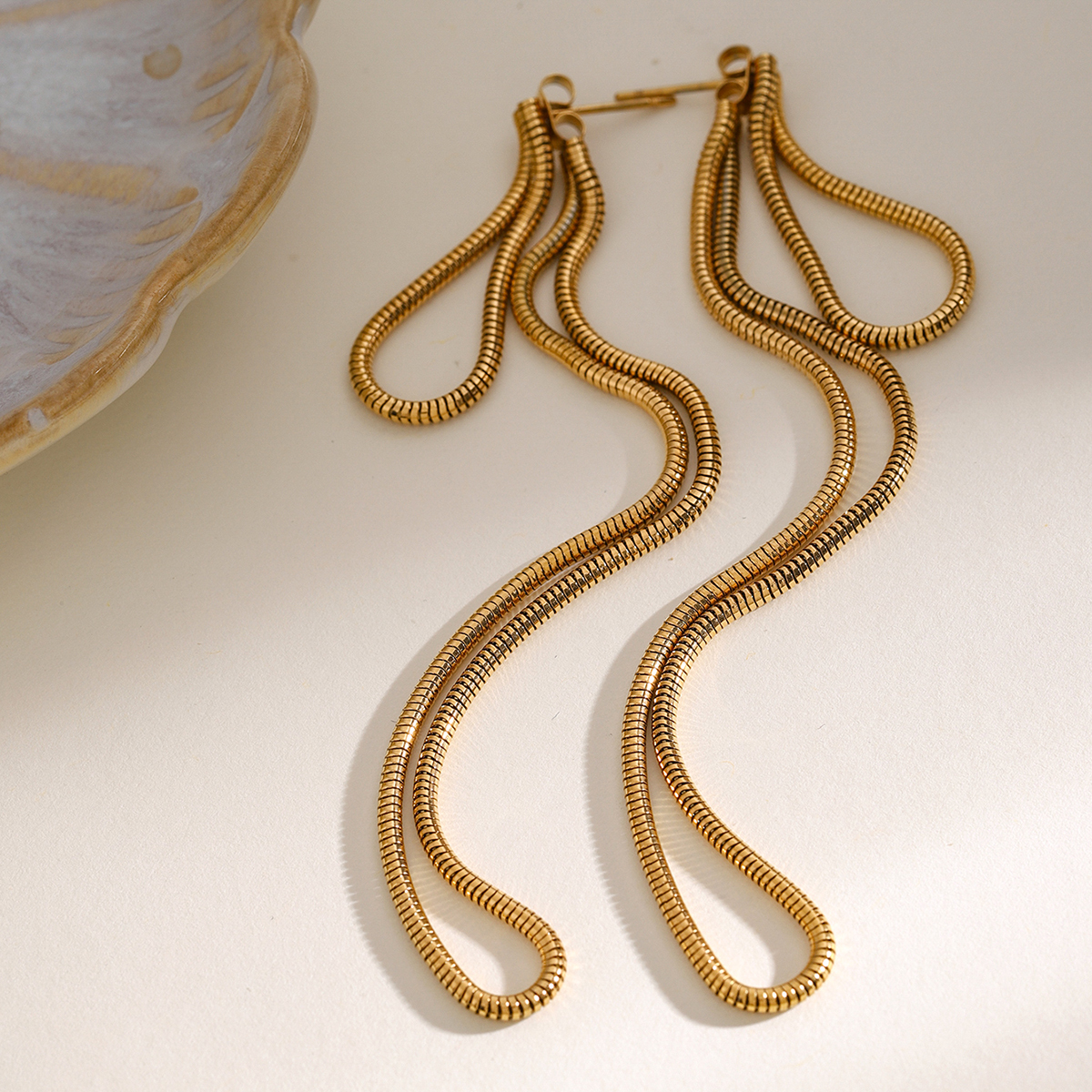 304 Stainless Steel Solid Color PVD Coated Real Gold Plated 18K Gold Simple Style Classic Style Waterproof Non Tarnish Plating Gold Drop Earrings