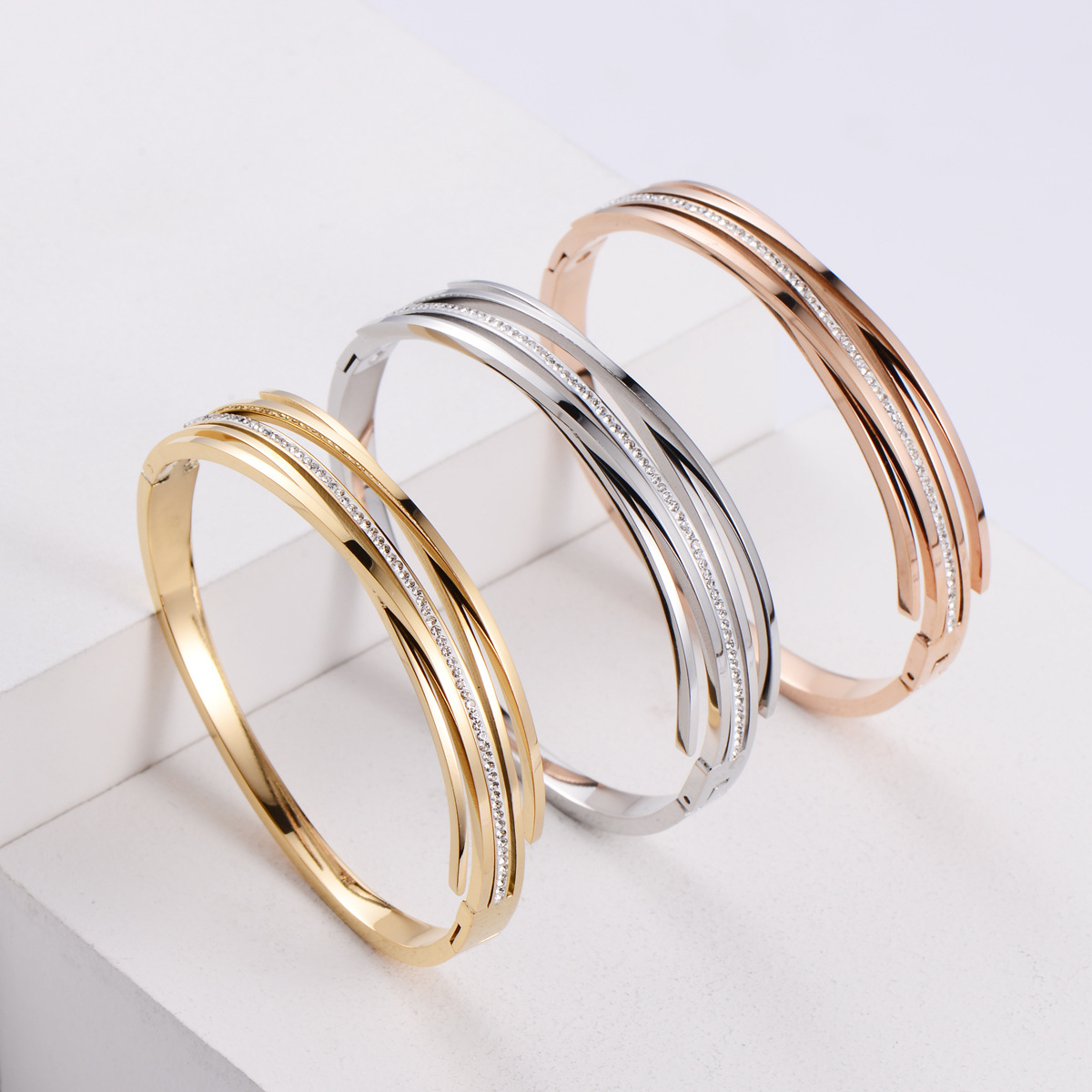 PVD Coated 18K Gold Plated Stainless Steel Waterproof Non Tarnish