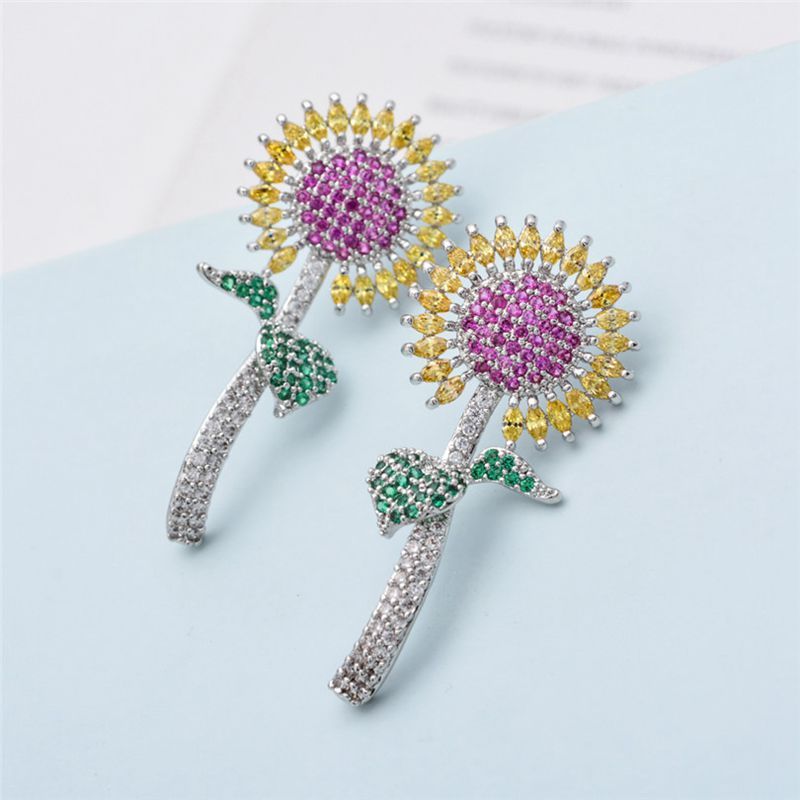 1 Pair Simple Style Classic Style Sunflower Plating Inlay Copper Zircon 18k Gold Plated Ear Studs