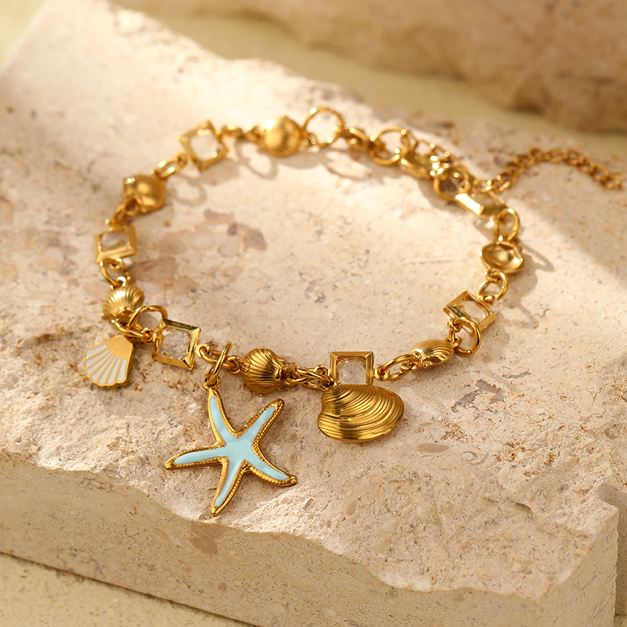 18K Gold Plated 304 Stainless Steel Vacuum Plating Zircon Four Leaf Clover Round Heart Shape Classic Style Bracelets For Women's